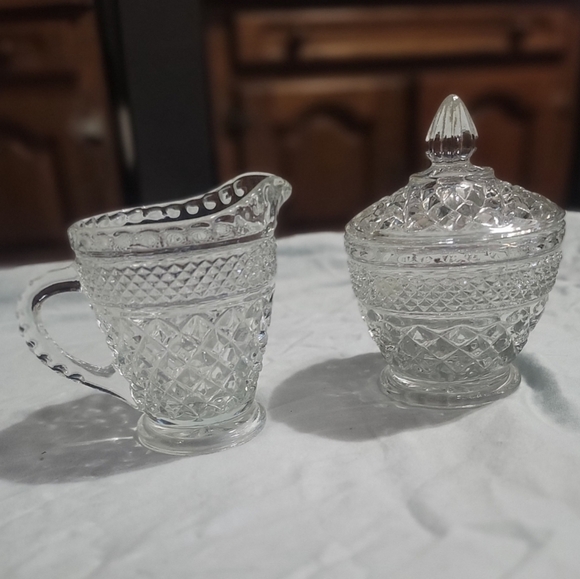 Anchor Hocking Other - ⏳️Vintage⏳️ANCHOR HOCKING SUGAR & CREAMER SET